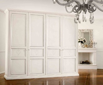 Wardrobe, three on the frame of tamborito Rinascimento, Benedetti