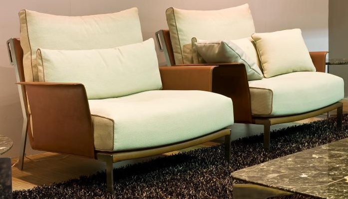 Chair with metal legs, Contempo