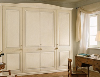 Wardrobe on the frame of tamborito Sirio, Benedetti (furniture: wardrobe, Italy)