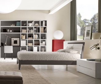 Children on the frame of tamborito and MDF Teenager, Benedetti