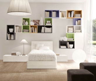 Children on the frame of tamborito and MDF Teenager, Benedetti