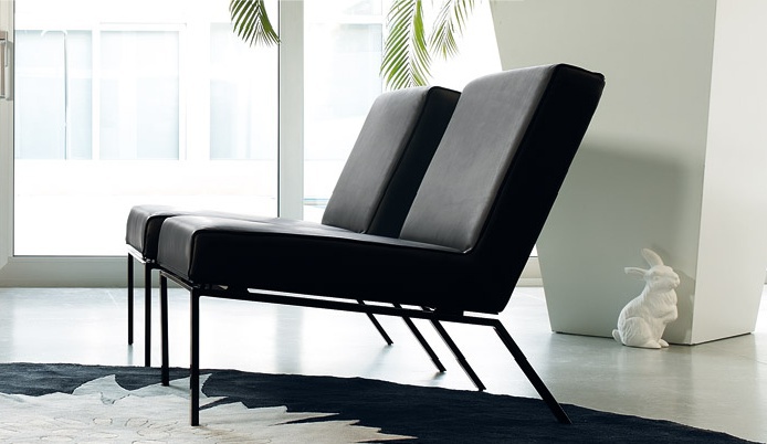 A chair without armrests, Contempo