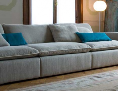 The Paramount Sofa, Frighetto
