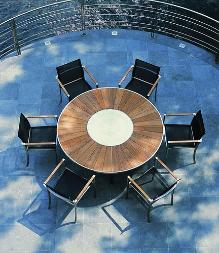 Dining set with round table, Royal Botania