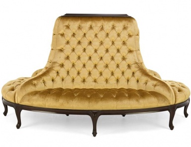 Round Ovale sofa Confidante with a high back, Christopher Guy