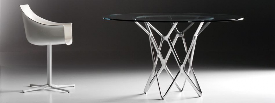 Tori dining table, Frighetto