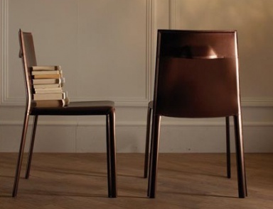 The Mia Chair, Frighetto