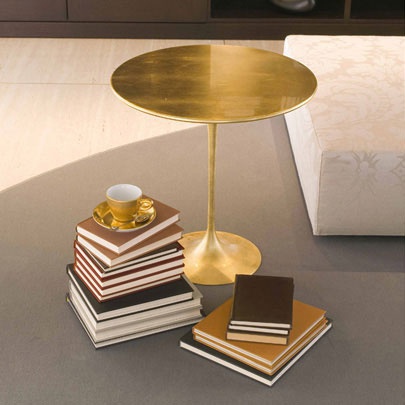 Convenient pridivanny table