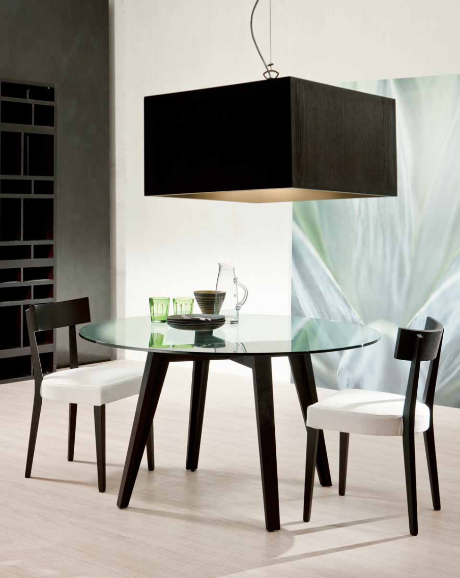 Round dining table with glass top, Pacini & Cappellini