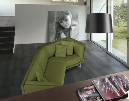The Metropolis Sofa, Futura