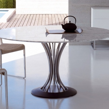 Radar dining table