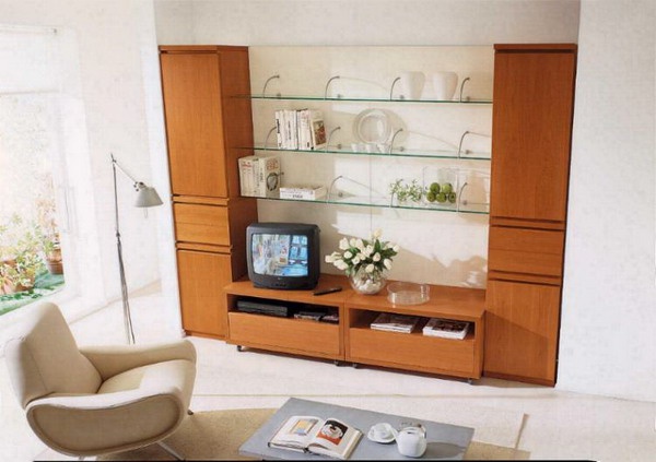 Modular system with glass shelves, Line Gianser