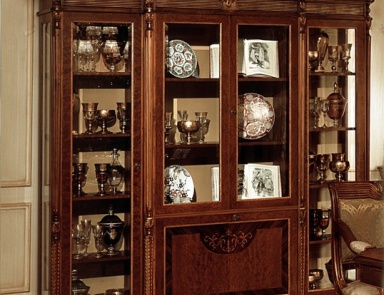 Showcase with hinged doors, Riva Mobili d'arte