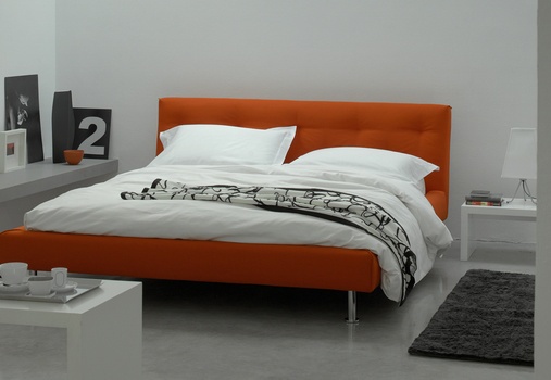 Bedroom Soft, Futura