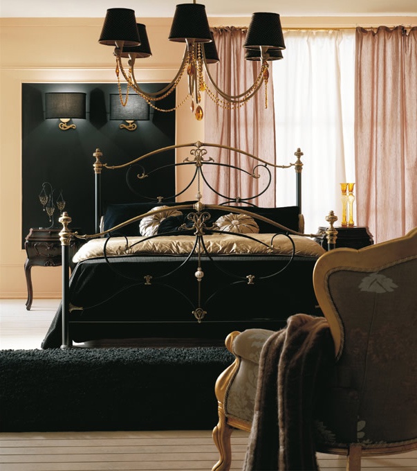 Bed with wrought iron headboard Letto Postiano, CorteZari - Corte Zari