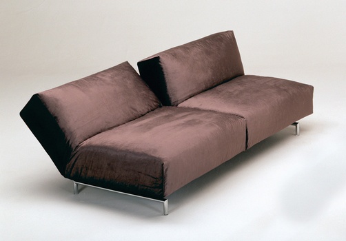 Volage Sofa, Futura