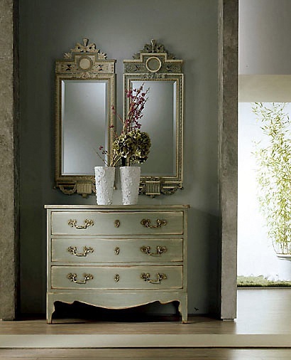 Wooden chest of drawers Salda