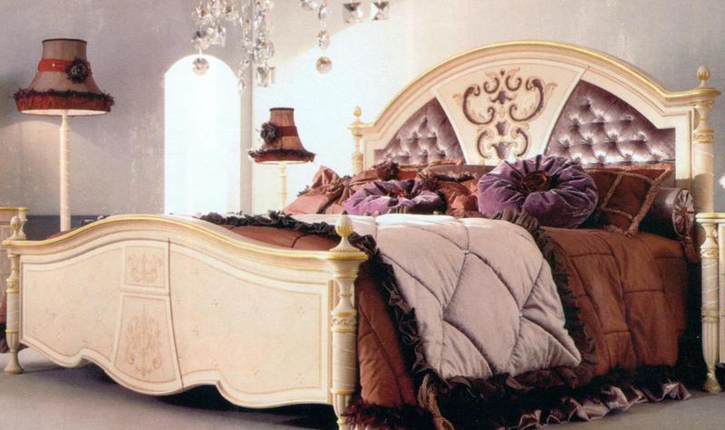 Double bed with a rounded headboard, Signorini & Coco
