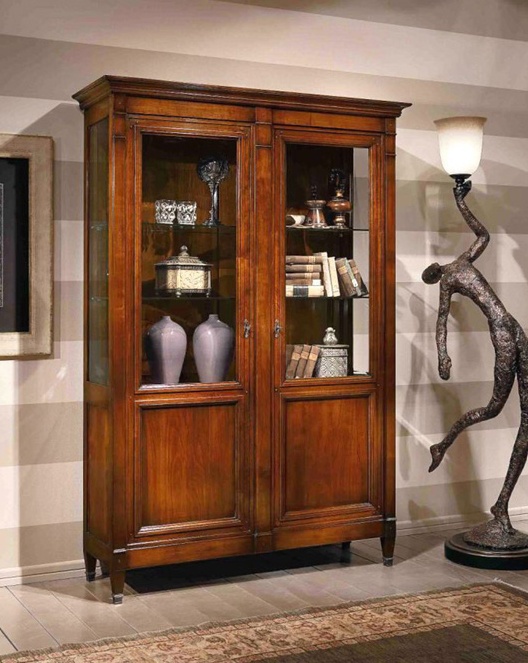 Showcase with glass facade, Stella Del Mobile