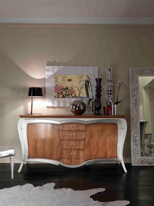 A chest of drawers on high legs, Stella Del Mobile