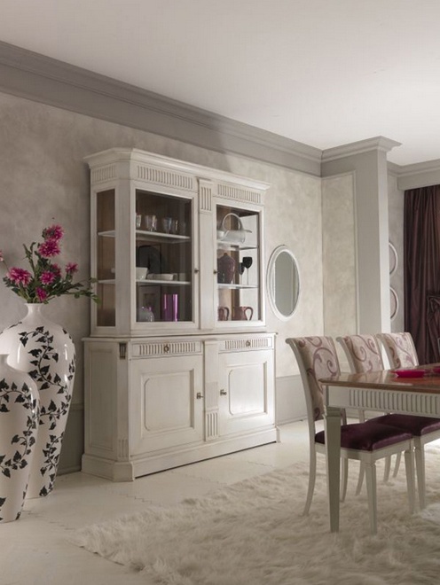 Showcase with hinged door, Stella Del Mobile