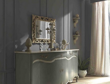 The drawers on figured legs, Stella Del Mobile