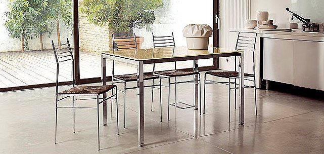 Dining table sliding on steel frame with glass top Eugenio, Bonaldo