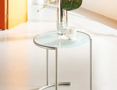 A coffee table on a metal frame with glass top Antelami, Bontempi Casa