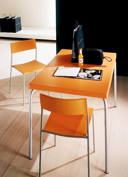 Dining table on steel frame with top made of polypropylene Batik, Bontempi Casa