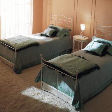 Bed with wrought iron headboard Letto Dolly