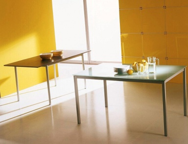 Dining table sliding on a metal frame Bios by Bontempi Casa
