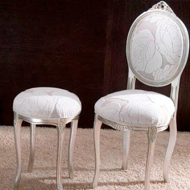 Chair c pouf Delicia restaurant