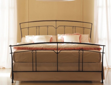 Bed with wrought iron headboard Letto Magda, Millenotti - Corte Zari