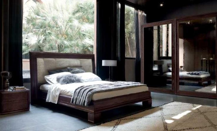 Double bed on a frame of ash with upholstered headboard 8581, Bruno Piombini