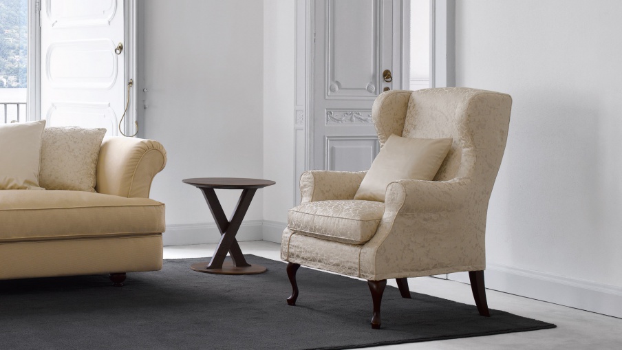 Armchair with frame made of solid wood Fornarina, Busnelli