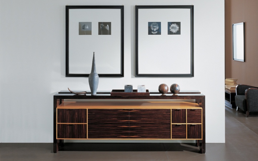 Dresser-chest of cherry and decorative veneer ebony, Annibale Colombo