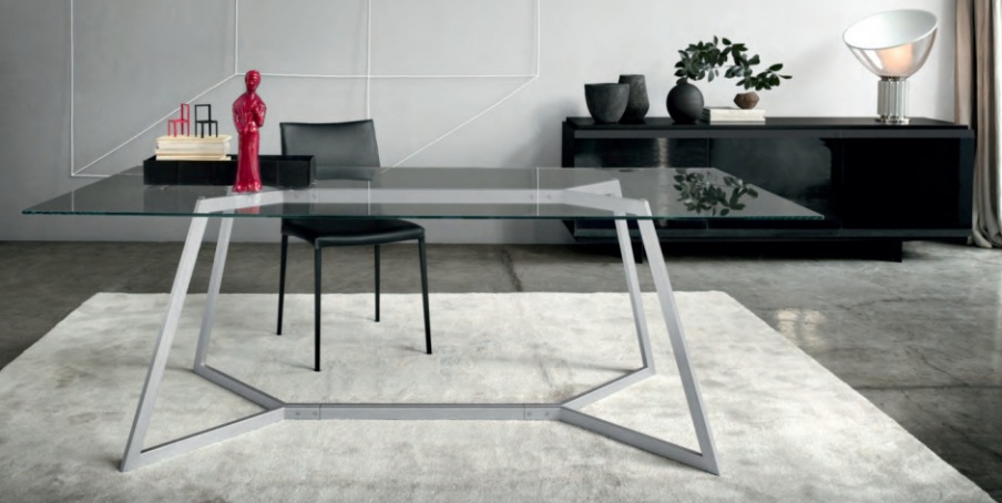 Dining table, Flai