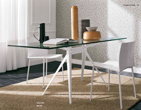 Dining table, Flai