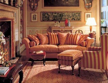 Sofa on a frame of solid wood upholstered Queen May, Busnelli