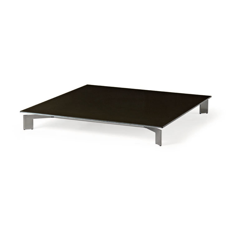 A coffee table on a metal frame Take it easy, Busnelli
