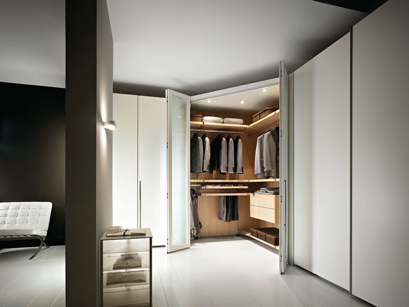 Wardrobe, Santarossa