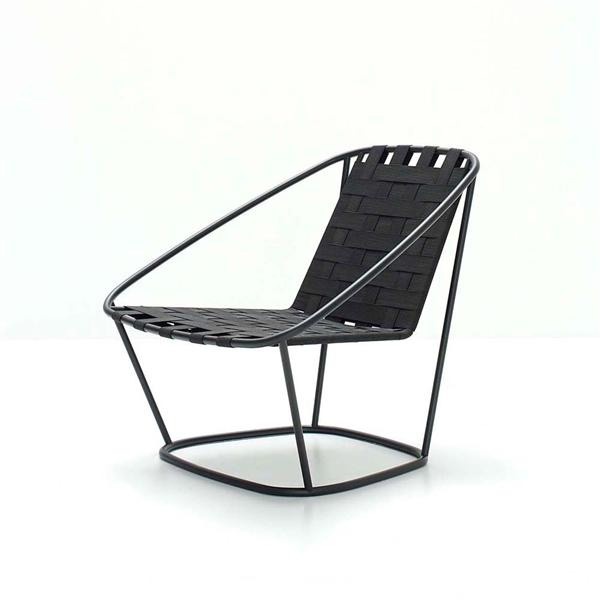 Chair with seat and back made of synthetic fabric and frame of steel Cloud, Arflex 
