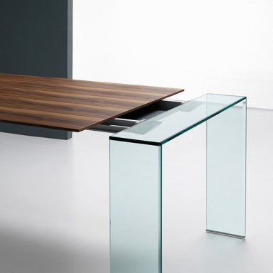 Aria dining table