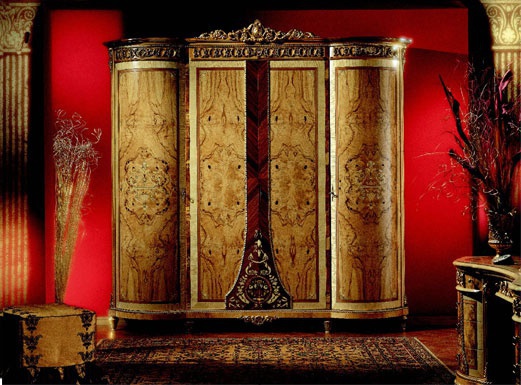 Wardrobe, Socci Anchise