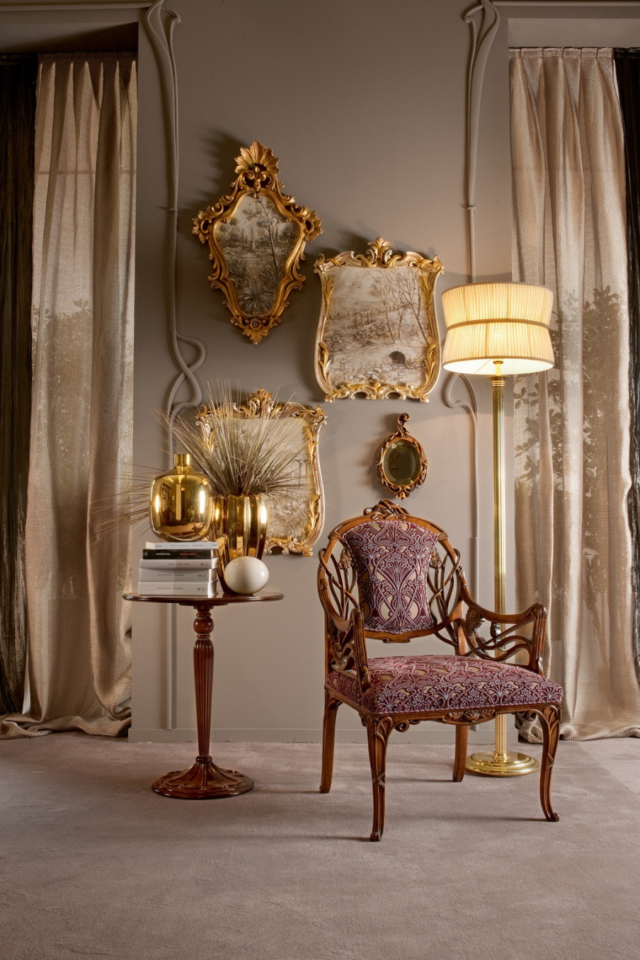 Armchair with a curved backrest, Medea