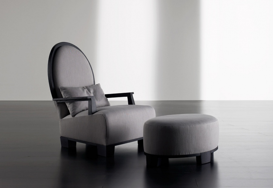Armchair with a curved backrest Garbo, Meridiani