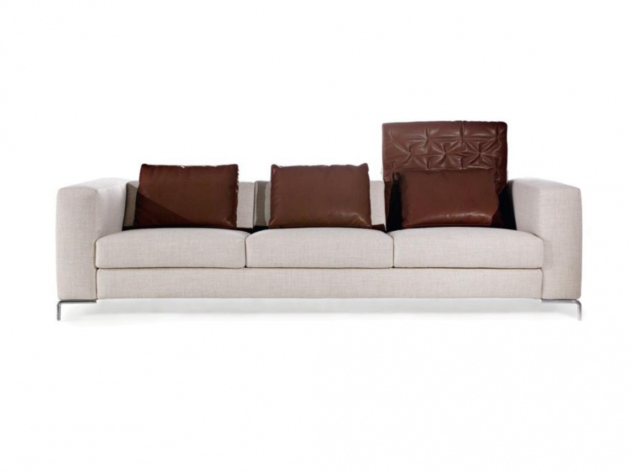 Three seater sofa with frame made of solid wood and metal Egadi, Arketipo