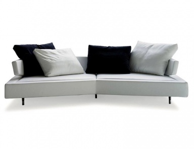 Sofa with metal legs and upholstery of textile fabric Must, Arketipo