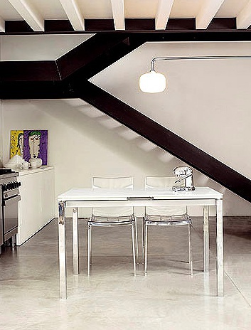Dining table sliding on steel frame with glass top Aldo, Bonaldo
