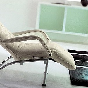 The Nova Chaise Lounge